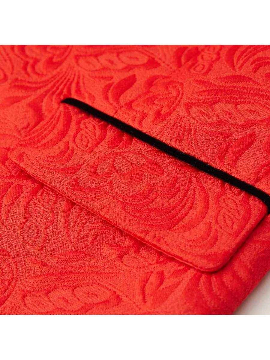 Dreiteiliger Herrenanzug mit floral gemustertem Blazer, Weste und Hose-4