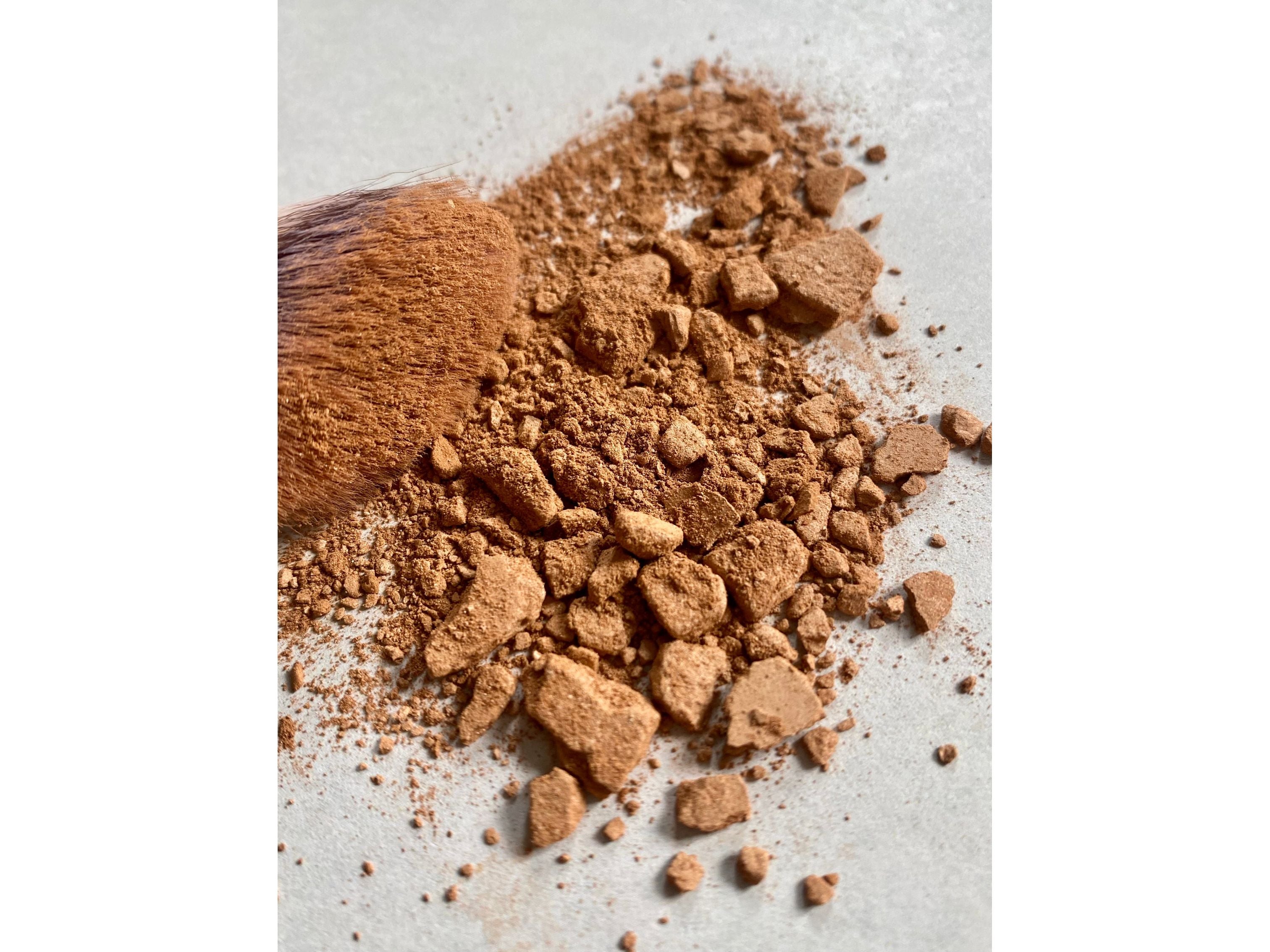 VIBRANT SUN poudre ensoleillante ARHO BEAUTY